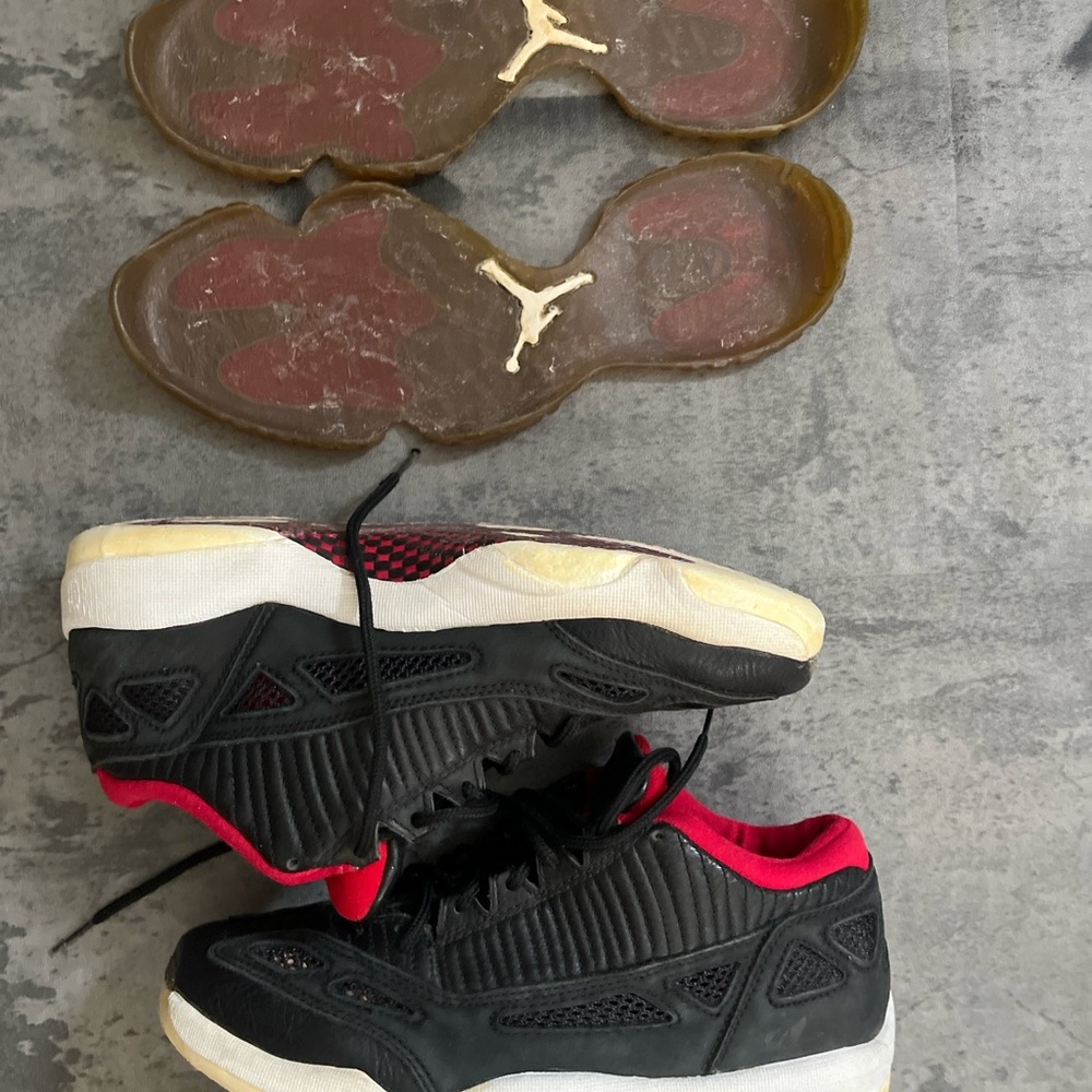 Jordan 11 Retro Low IE OG Bred (1996) Beaters / restore project